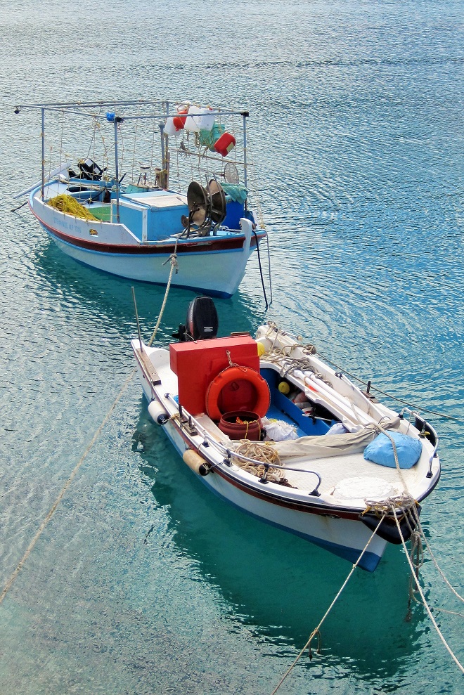 Holiday inspiration Rhodes: fishing boats - Cloverhome.nl