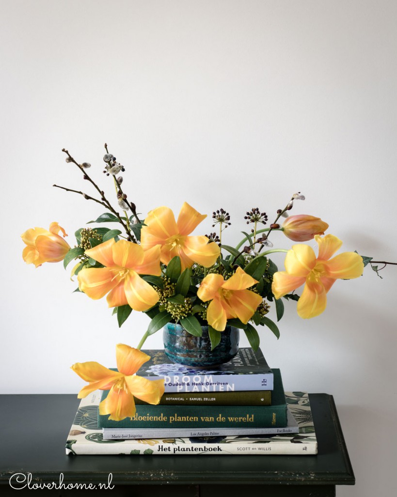 Join me in this blog post where I show you how to make the most of a bunch of tulips and create a simple tulip flower arrangement.